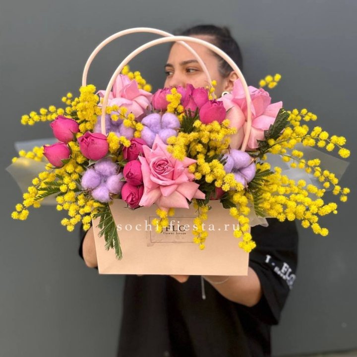 Сумочка мимозы и роз "Примавера" в Туле