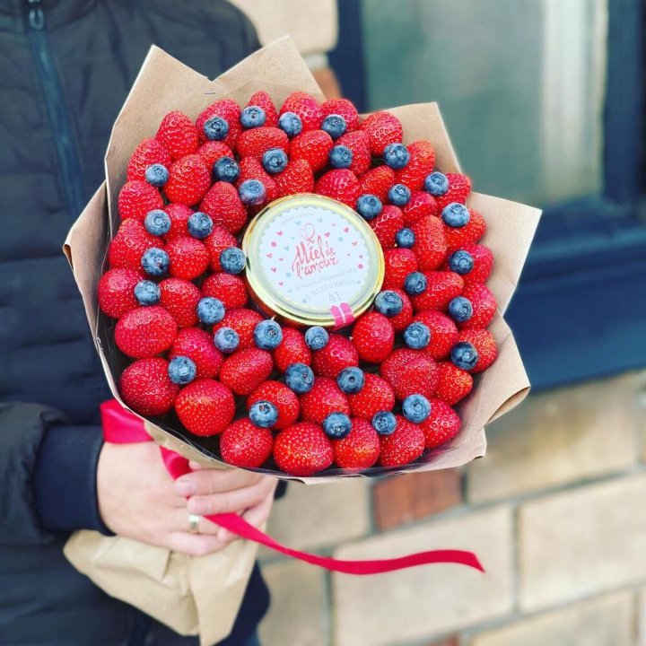 "Клубника и мёд" в Туле