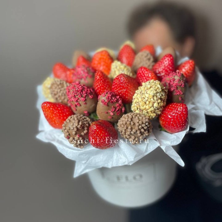 Клубника в боксе 30 ягод в Туле