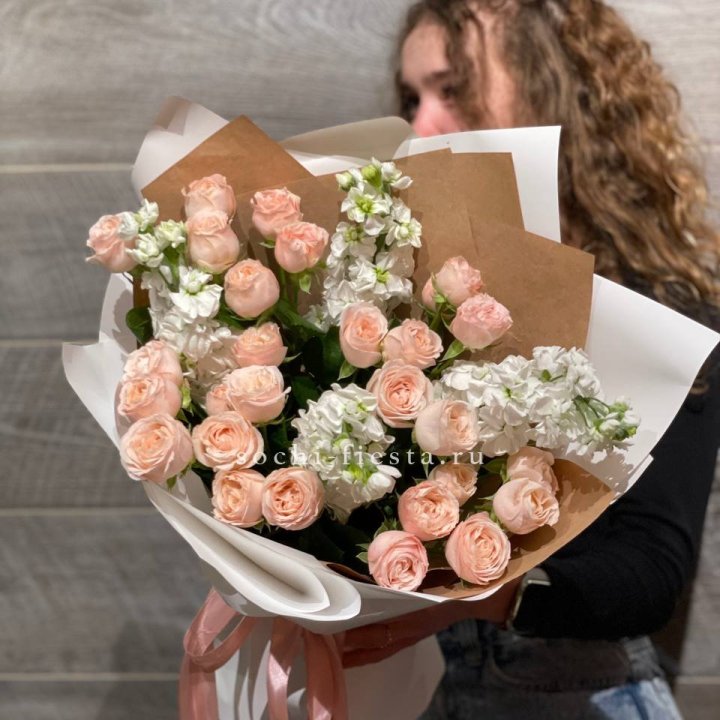 Букет бомбасти и маттиола в Туле