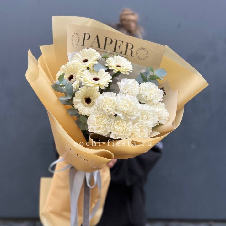  Букет с диантусами и герберами в Туле