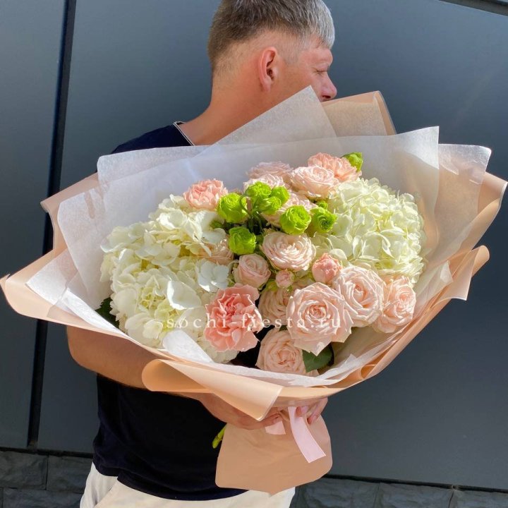 Авторский букет "Нежный крем" в Туле