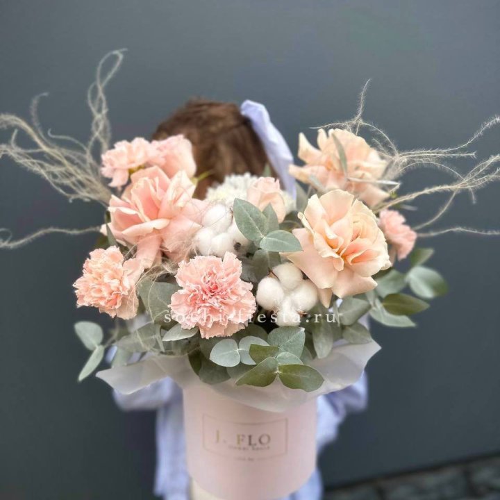 Цветочный бокс "Лесия" в Туле