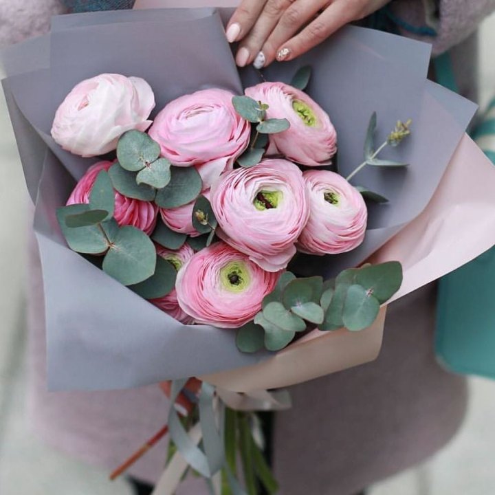 Ранункулюсы с эвкалиптом №1 в Туле