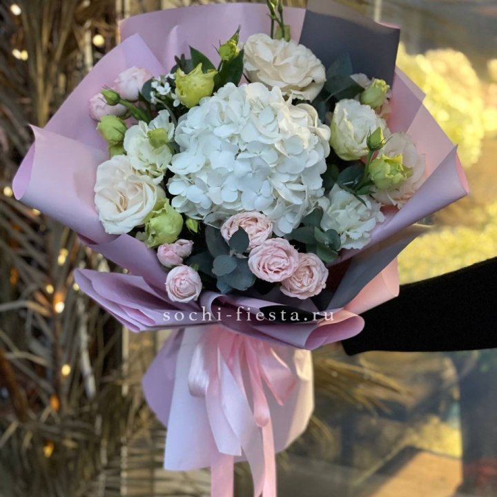 Букет с гортензией №3 в Туле
