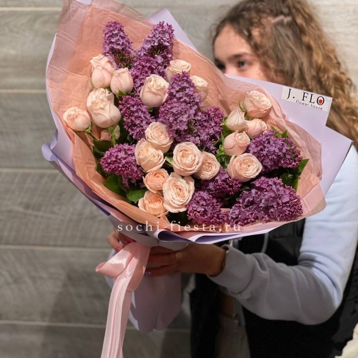 Букет "Лиловая весна" в Туле