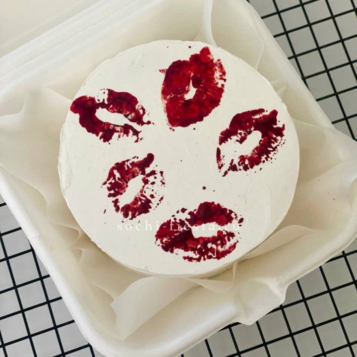 Бенто-торт "Поцелуй" в Туле