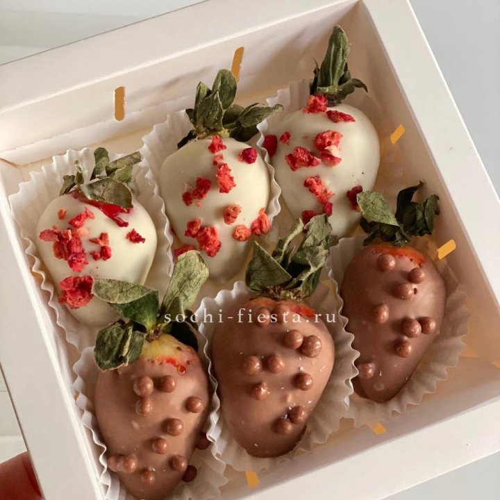 Клубника в шоколаде 6 ягод в Туле