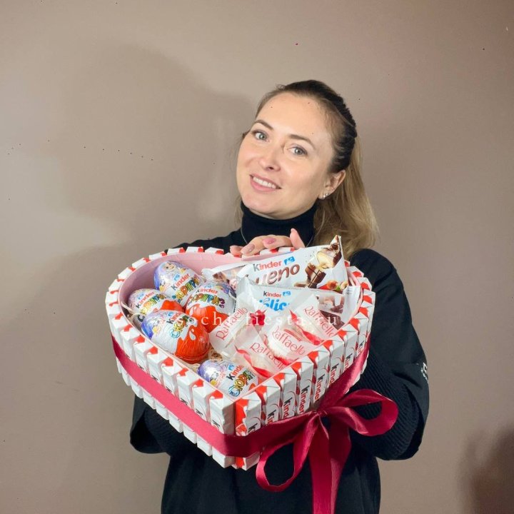 Подарочный набор сердце с Киндерами в Туле