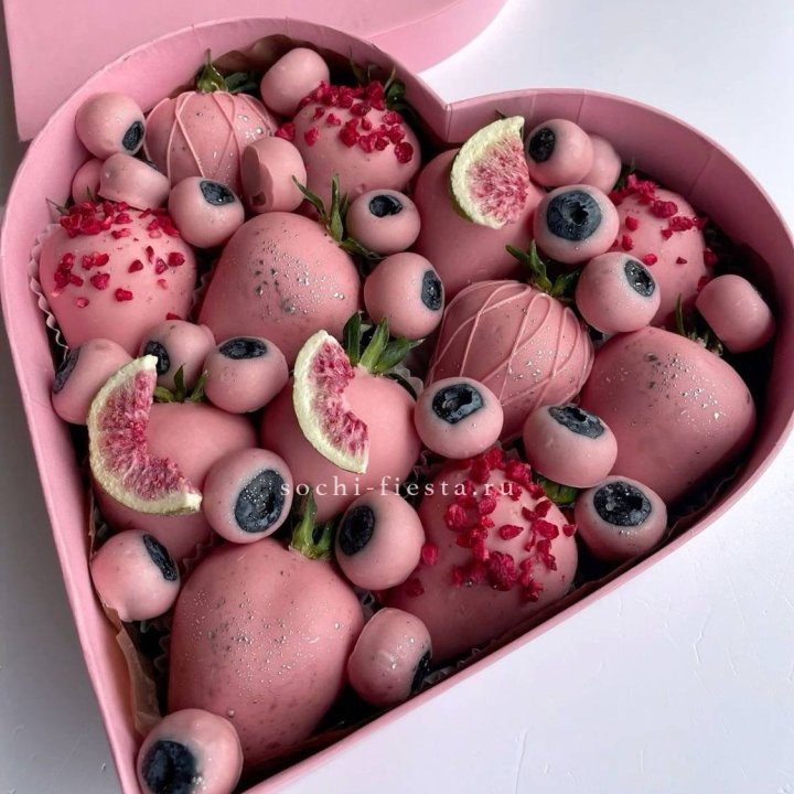 Клубника в шоколаде Сердце в Туле