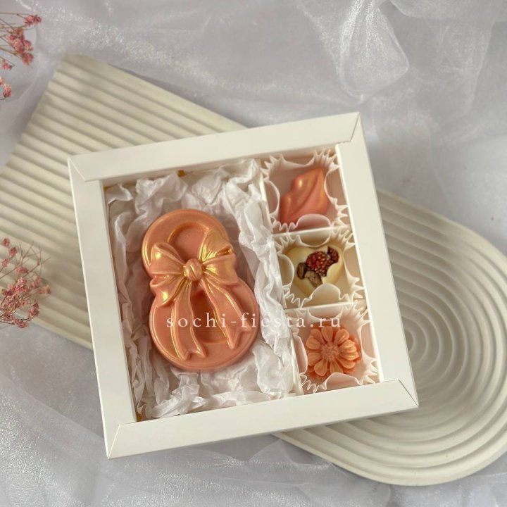 Конфеты из шоколада 8 Марта в Туле