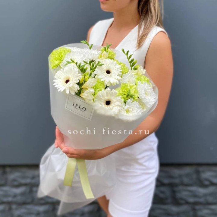 Букет "Джиржи фловерс" в Туле