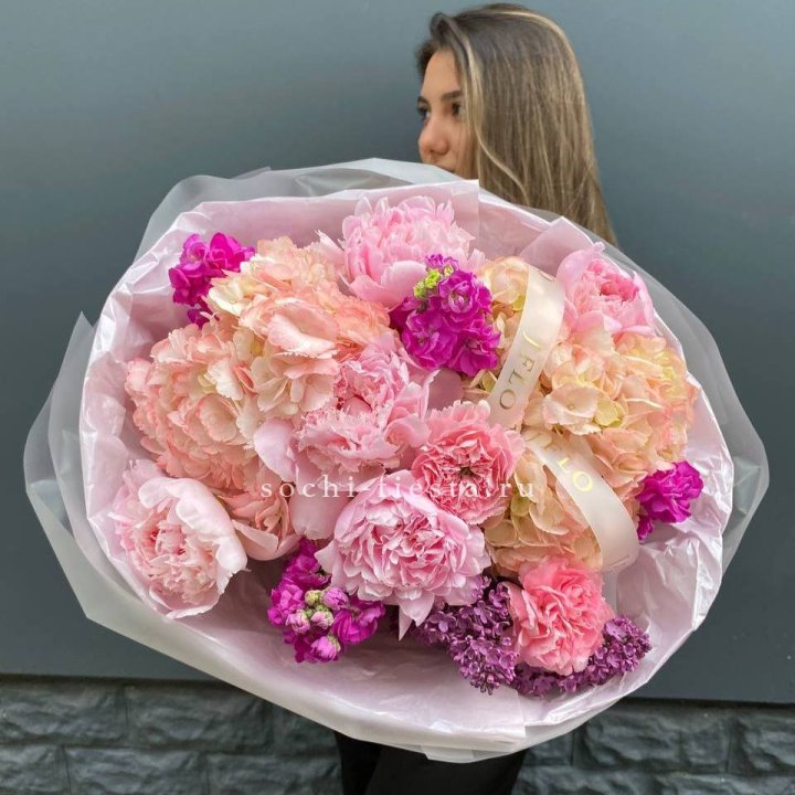  Букет "Фловер пионс" в Туле