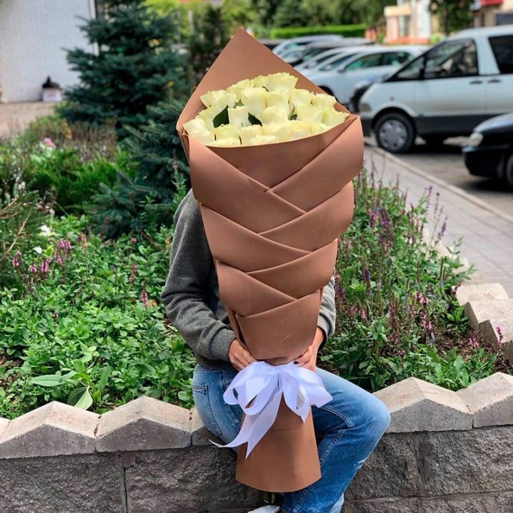 Голландские розы белые "Рыбка" в Туле