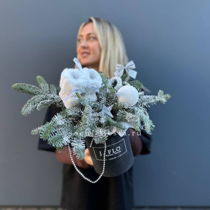 Новогодний бокс "Ботс вайт" в Туле