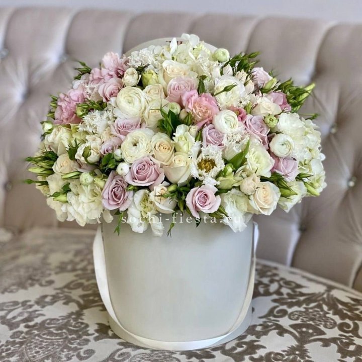 Цветочный бокс "Ловинг" в Туле