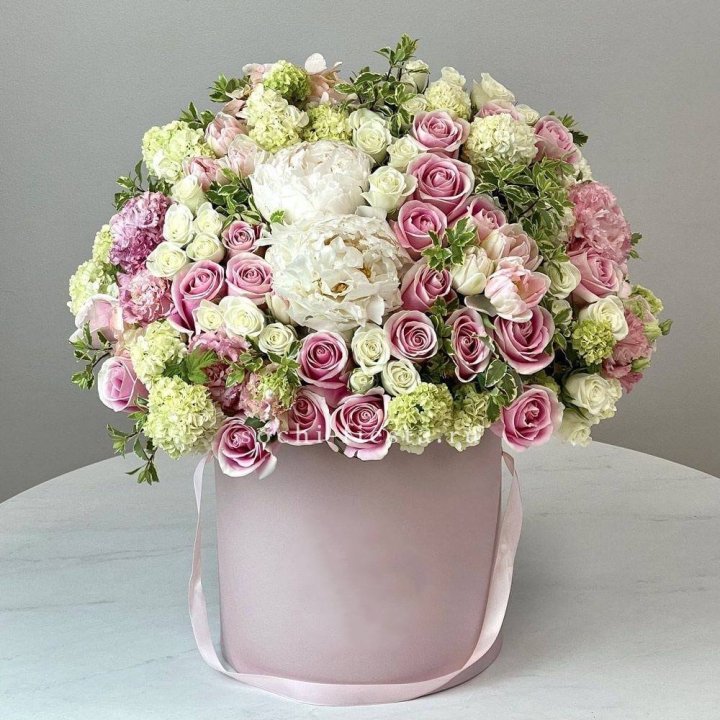 Цветочный бокс "Фантастик" в Туле