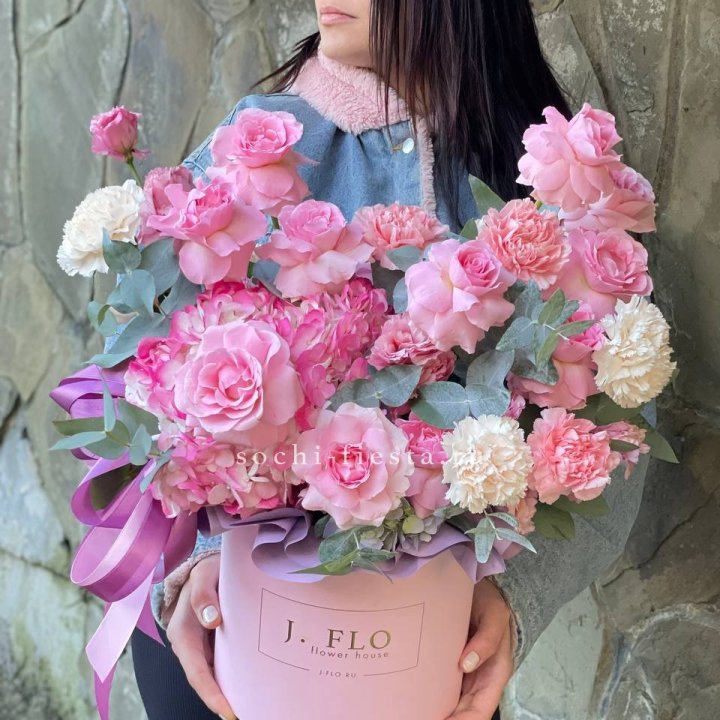 Цветочный бокс "Эсмиральда" в Туле