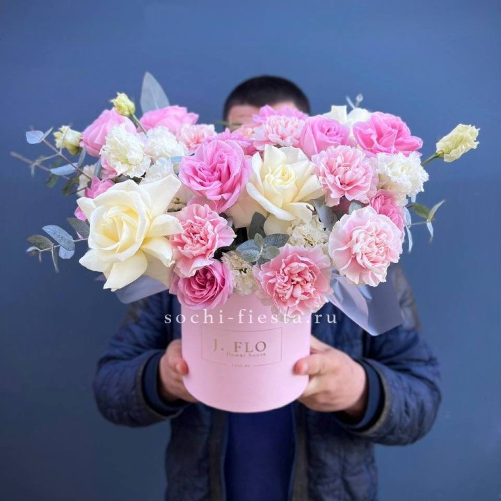 Цветочный бокс "Памела" в Туле