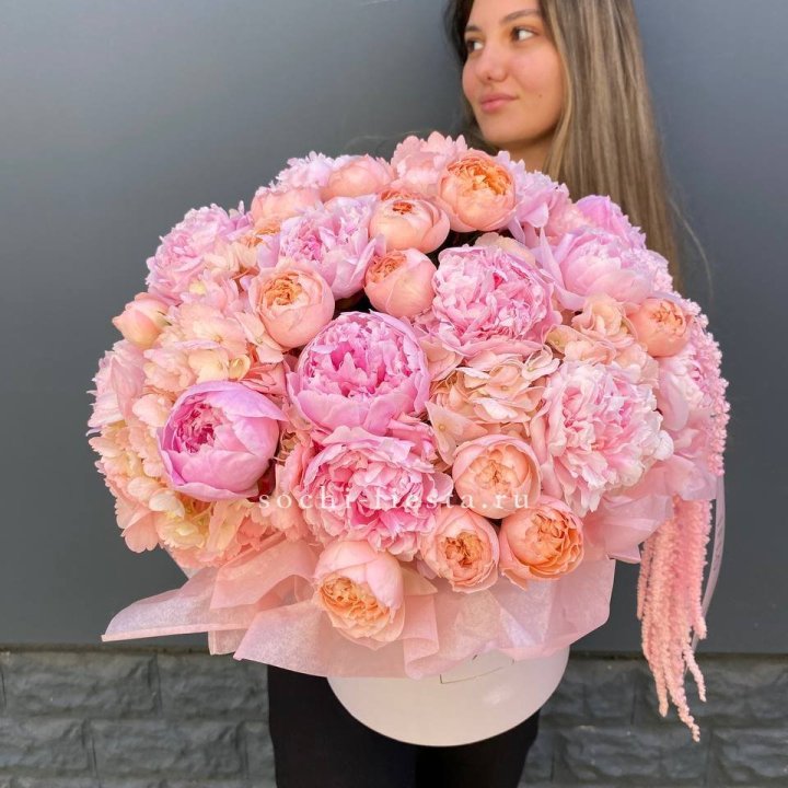 Коробка с пионами "Дабл фловер" в Туле