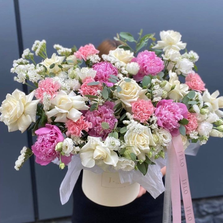 Дизайнерский бокс "Амор этерна" в Туле