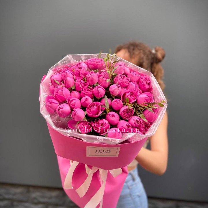 Кустовые розы букет Мисти Баблс в Туле