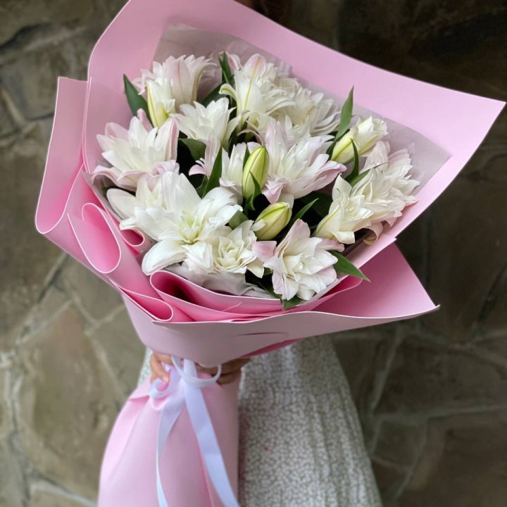 Букет пионовидных лилий №1 в Туле
