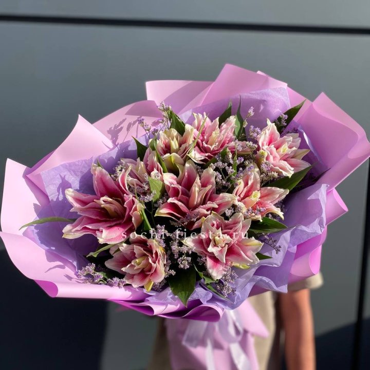 Букет пионовидных лилий №4 в Туле