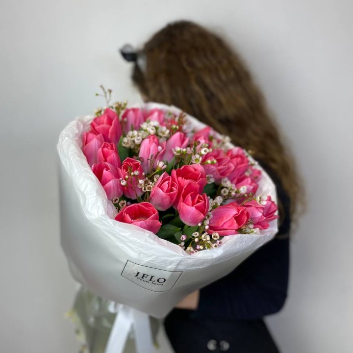 Дуо тюльпаны с хамелациумом в Туле