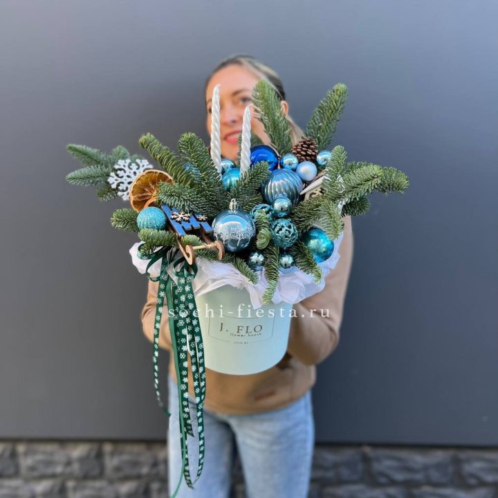 Композиция "Мери крисмас блю" в Туле