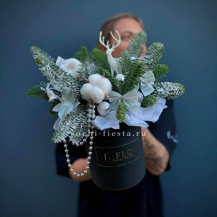 Композиция "Мери крисмас" в Туле