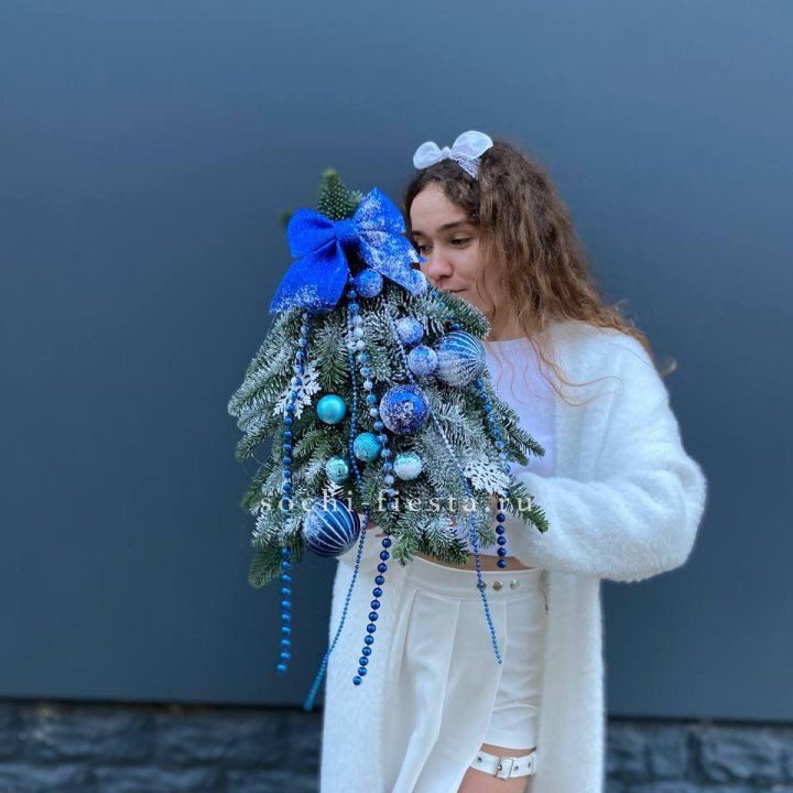 Новогодняя елочка "Блю" в Туле
