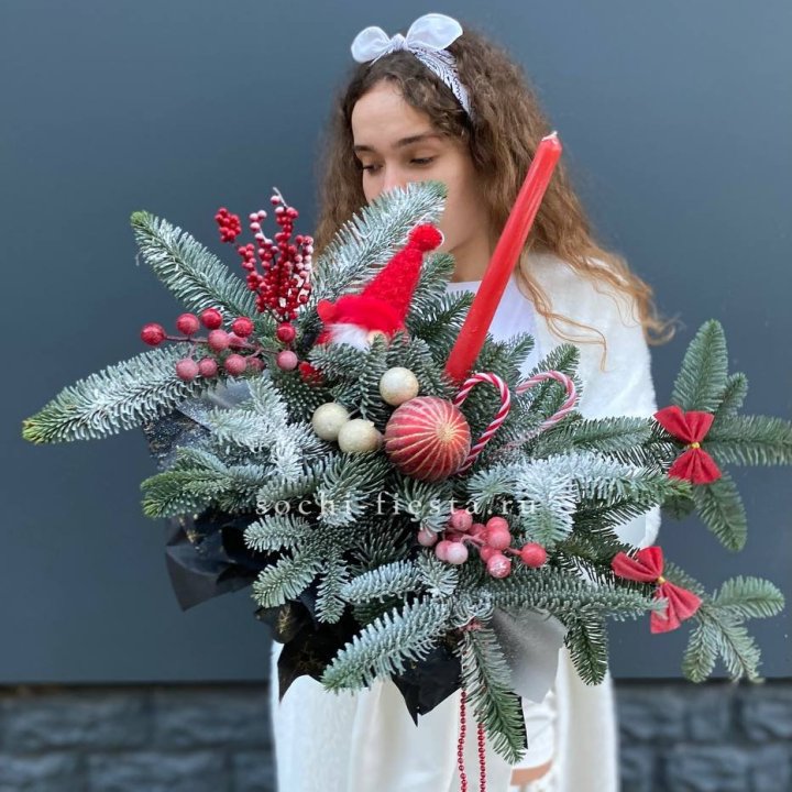 Композиция в бокале красная в Туле