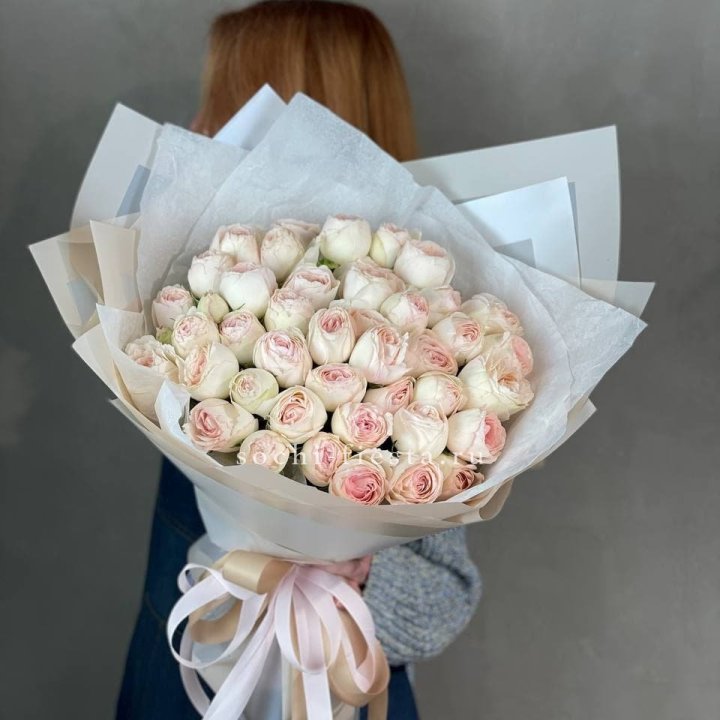 Букет пионовидных роз Пур лав в Туле