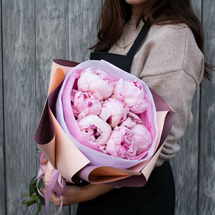 7 зефирных пионов в оформлении в Туле