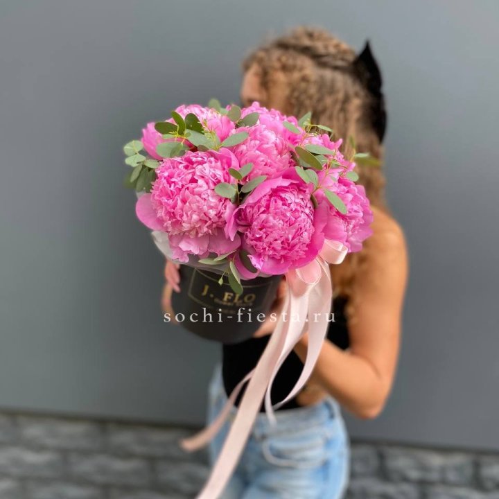 Дизайнерский цилиндр "Фломени" в Туле