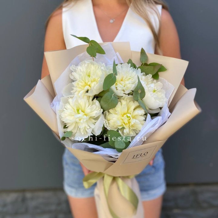  Букет белых пионов в Туле