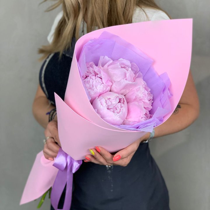 Букет пионов "Файв" в Туле