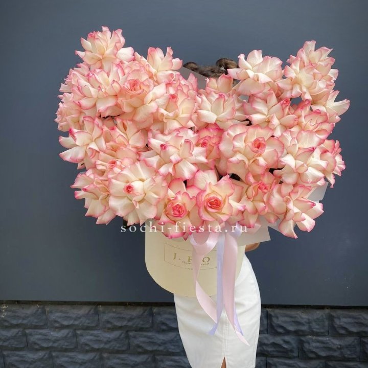 31 французская роза Джумилия в боксе в Туле