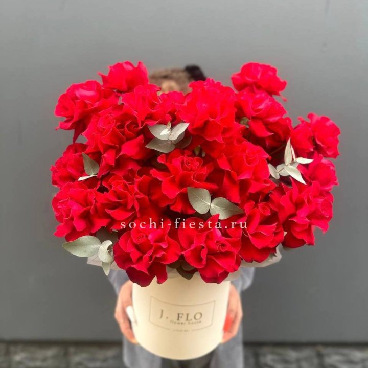 35 Французских роз в боксе в Туле