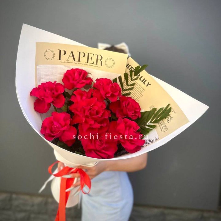 9 Красных французских роз Чико в Туле