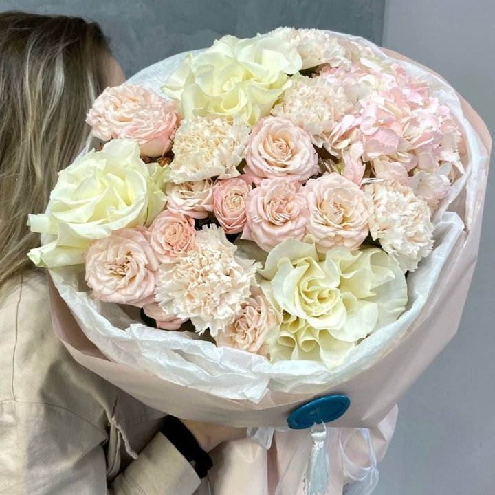 Дизайнерский букет "Джентел" в Туле