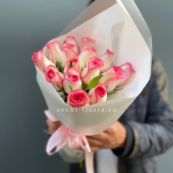 15 роз "Джумилия" в Туле