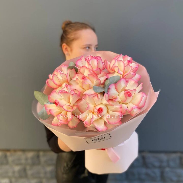 7 французских роз Джумилия в Туле