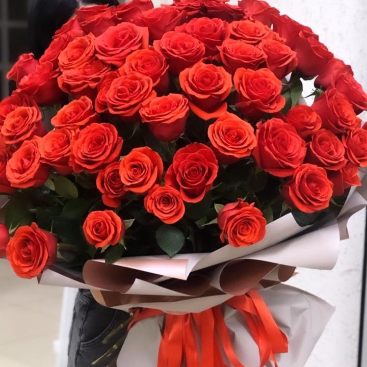 Букет высоких эквадорских роз  в Туле