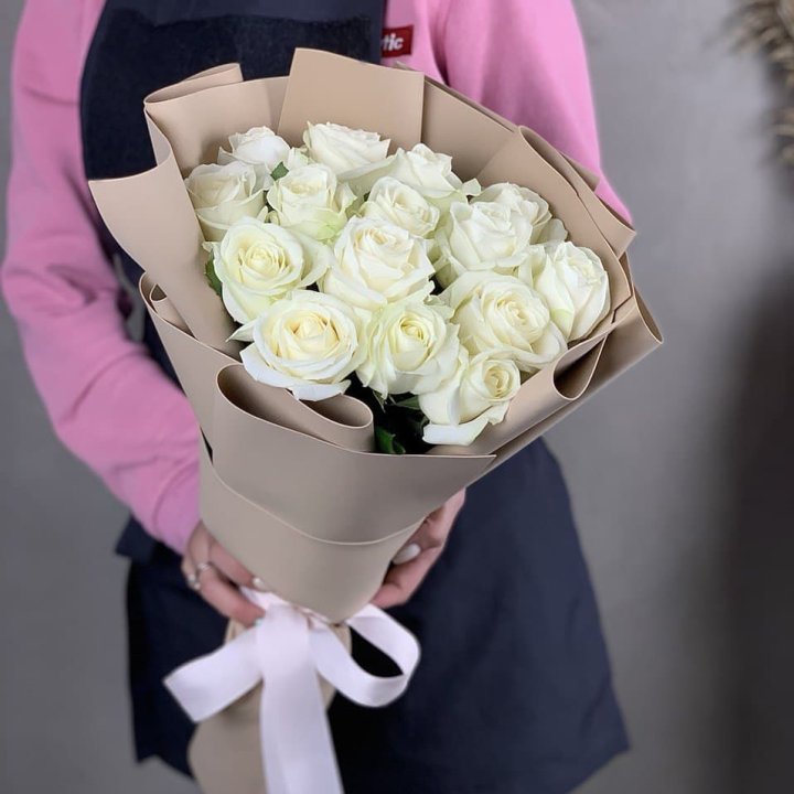 15 белых роз миракли в Туле