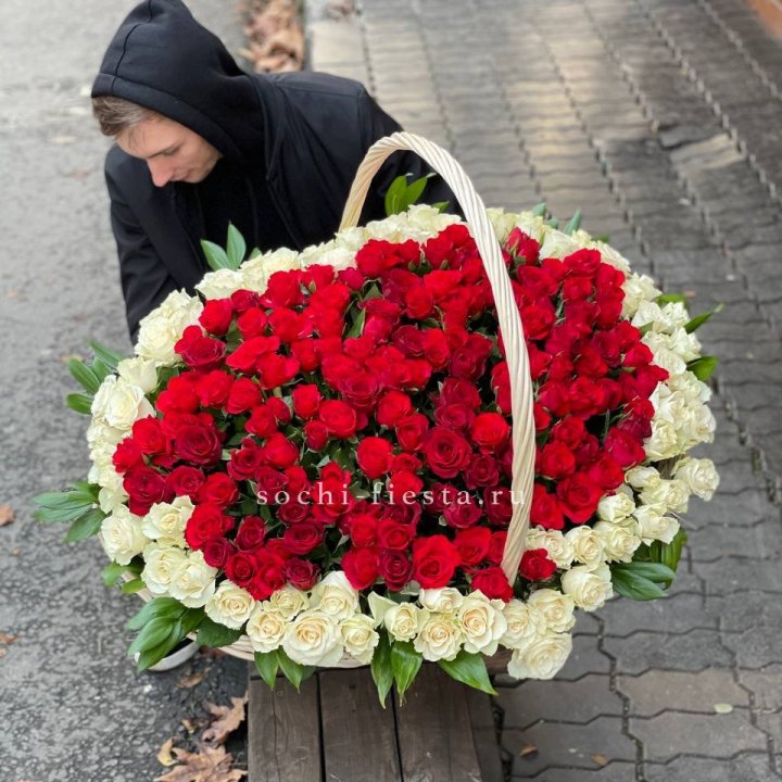 201  роза в корзине   в Туле