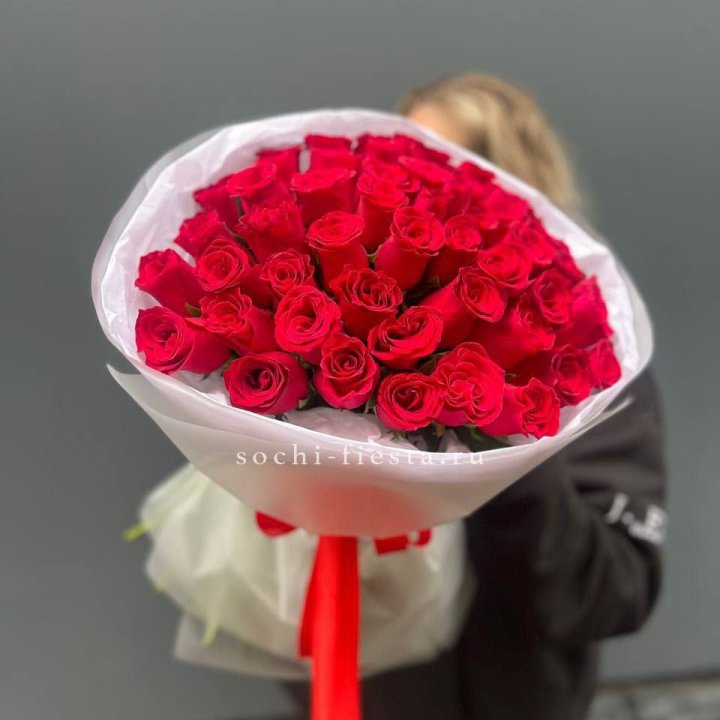 55 красных роз "Амелия" в Туле