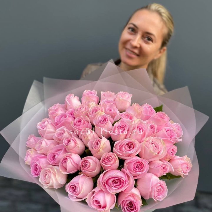 51 розовая роза в Туле