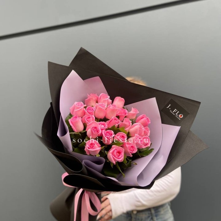 19 розовых роз  в Туле